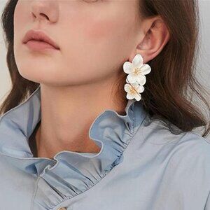 White Gold Flower Dangle Earrings Tiered Floral Drop‎ Stud Chandelier Earrings